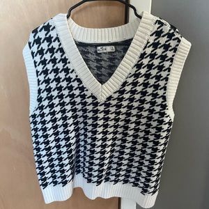 Hollister Sweater Vest